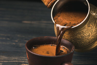 صنف جيوتو ديبوندون بغل  اشهر 8 طرق عمل القهوة العربية الأصلية بالمنزل : مدة طبخ القهوة العربية